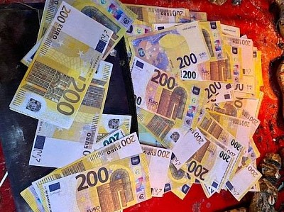 PUISSANT BEDOU OU PORTEFEUILLE MAGIQUE